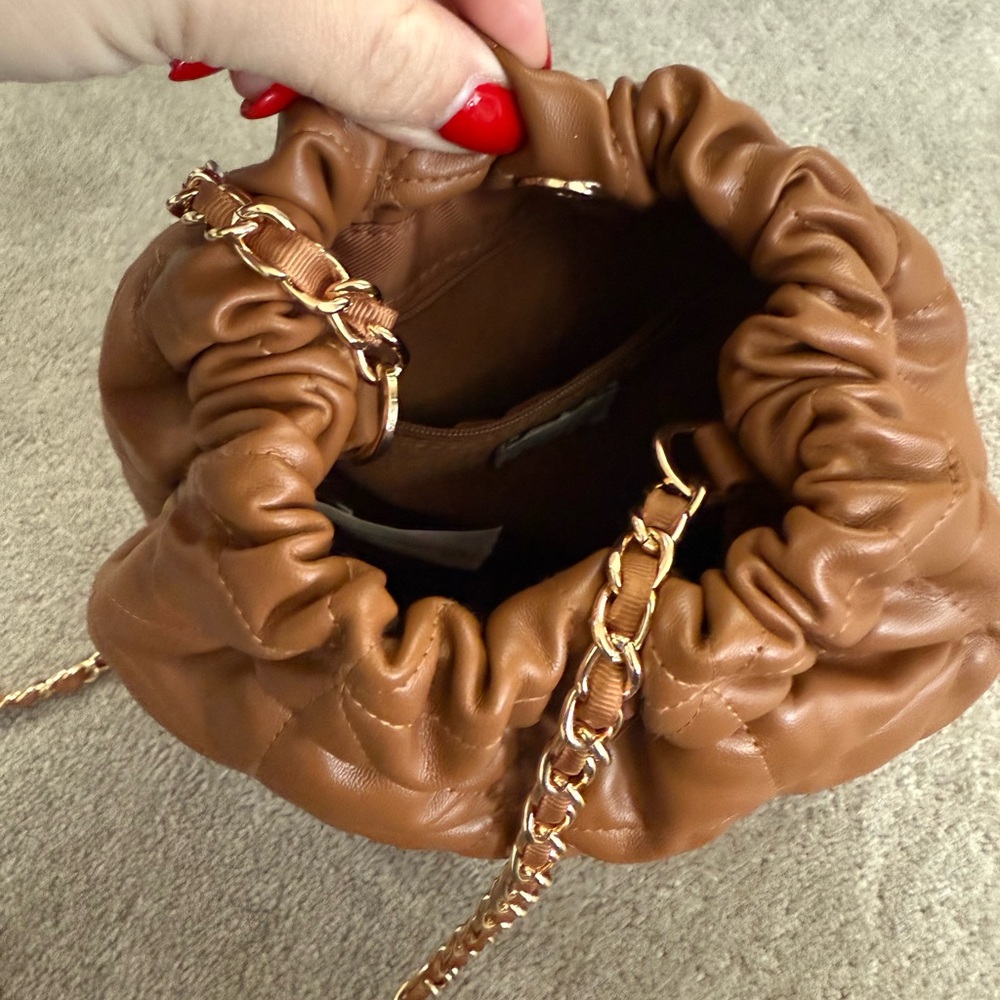 Brown Quilted Leather Shoulder Bag - Picture 3 of 3